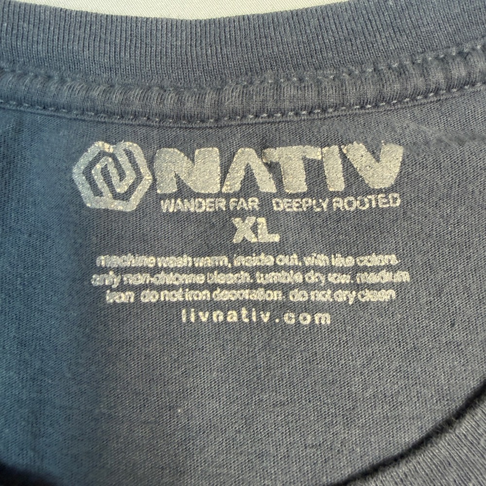 Nativ Graphic Long Sleeve Shirt Mens XL Blue Mountain‎ Logo Wander Far Tee - Picture 2 of 4
